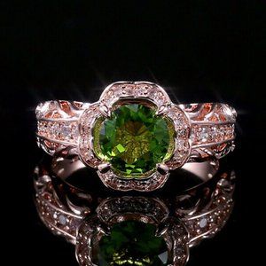 Elegant Rose Gold Round Cubic Zirconia Ring